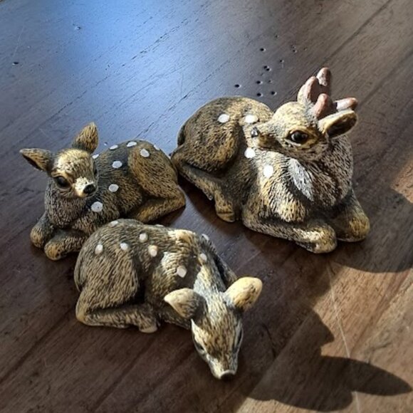 3 Deer Figurines Buck Fawn White Spotted Deer Sand cast Animal Nature Decor - Picture 4 of 9